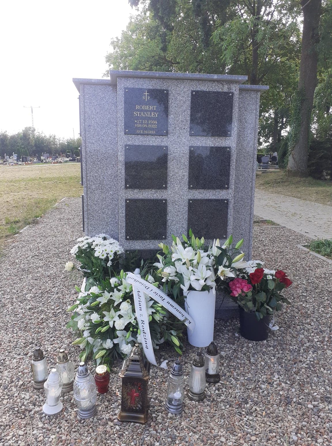 Robert Stanley 1934 Przybiernów - Grobonet - Wyszukiwarka osób pochowanych